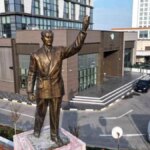 Atatürk Heykeli Manisa Kurtuluş Müzesi Önüne Yerleştirildi