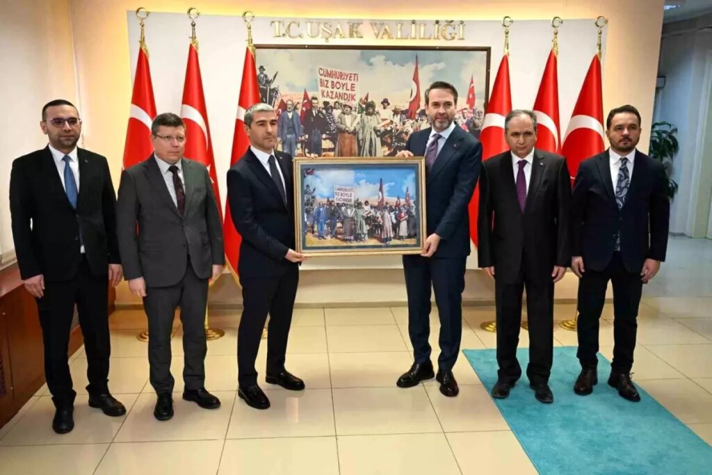 Bakan Bayraktar; “Türkiye’de artık enflasyon, döviz bunların hiçbiri sorun olmayacak”